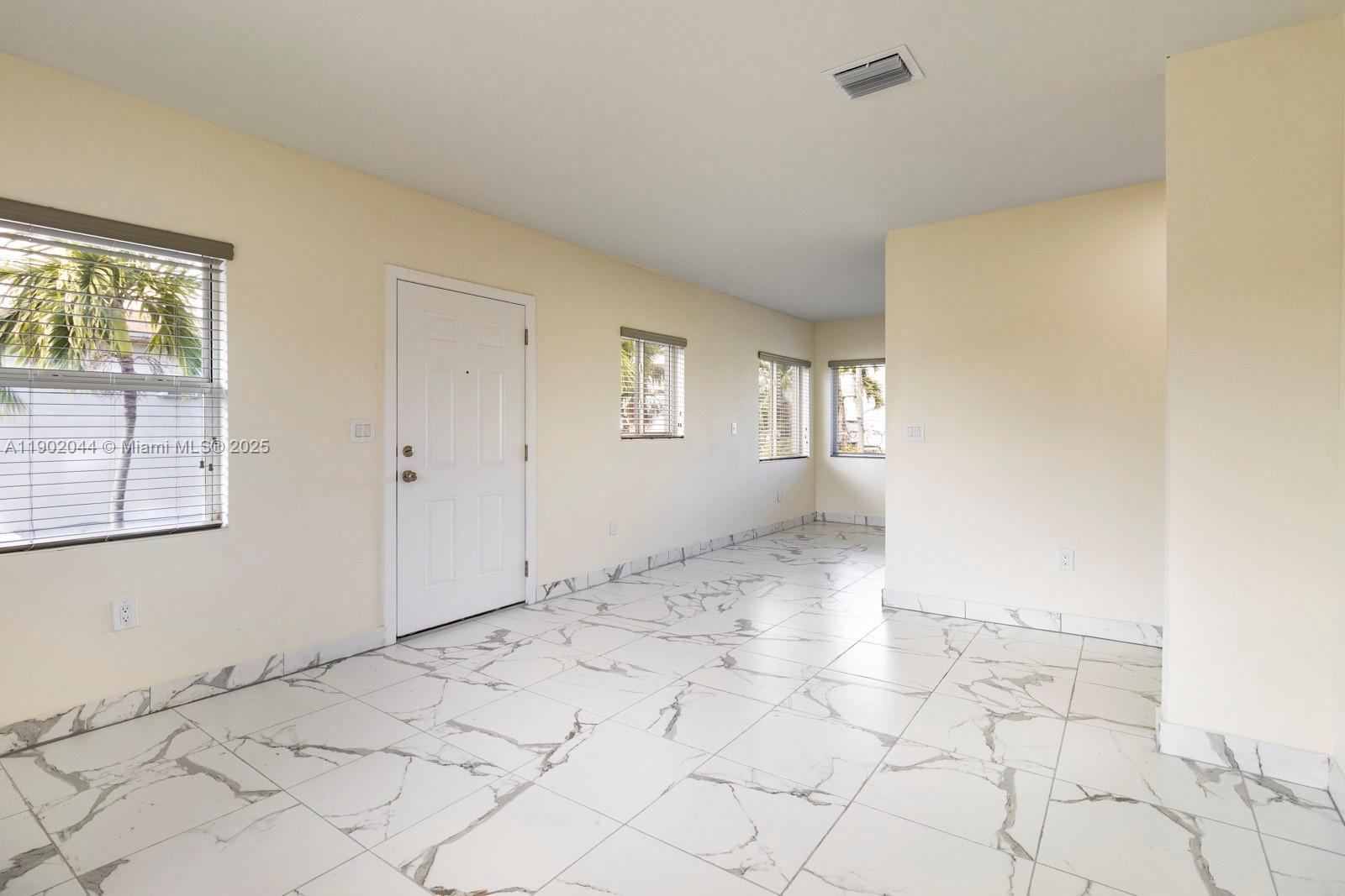 DEL RIO PARK - Residential Lease