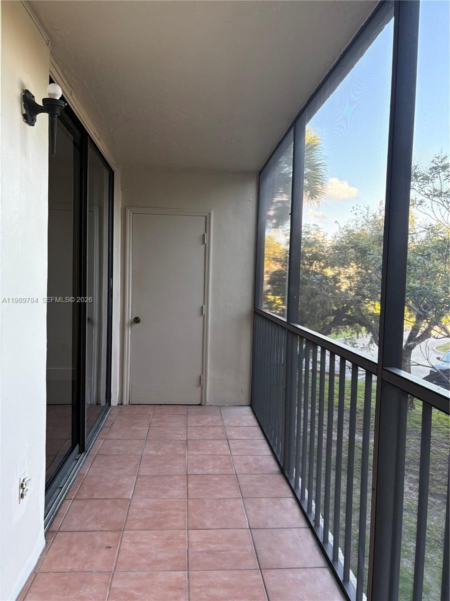 THE HORIZONS CONDO #7 - Residential Lease