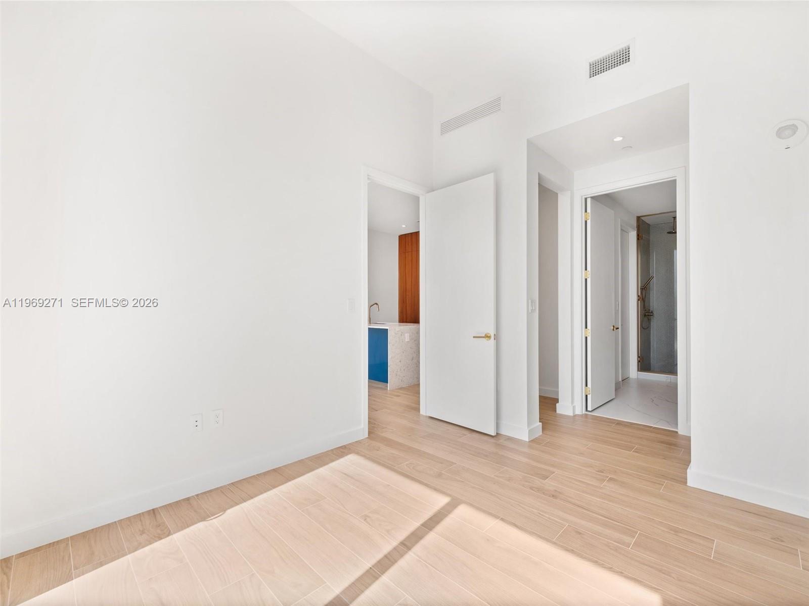 2655 SOUTH BAYSHORE DRIVE - Residential