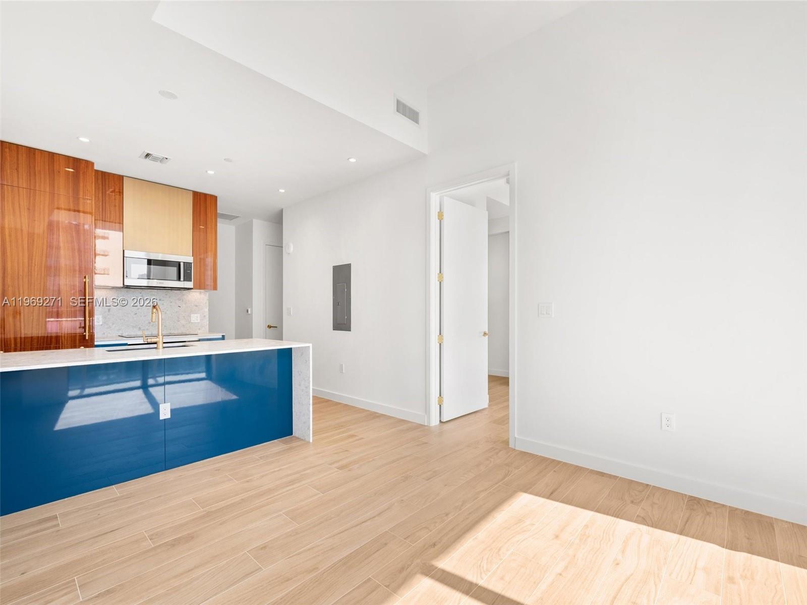 2655 SOUTH BAYSHORE DRIVE - Residential