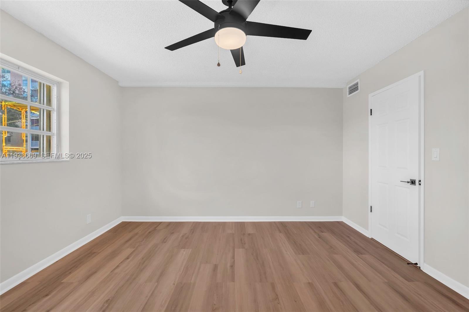 BRIARWOOD CLUB CONDO 1 - Residential