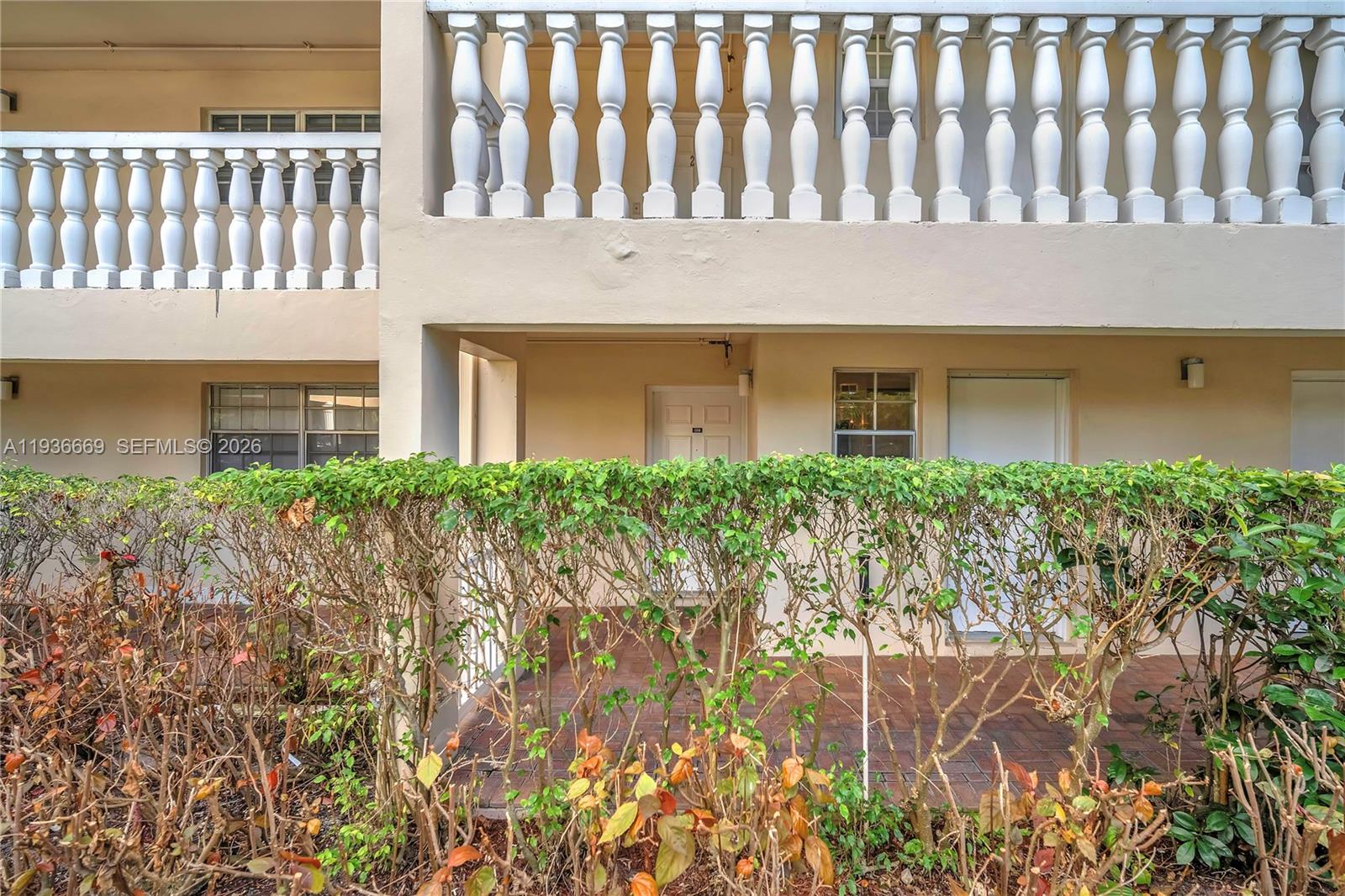 BRIARWOOD CLUB CONDO 1 - Residential