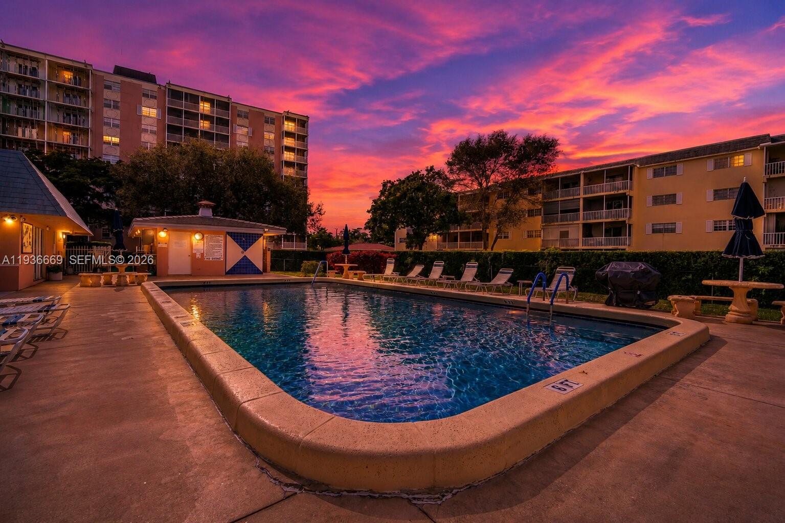 BRIARWOOD CLUB CONDO 1 - Residential