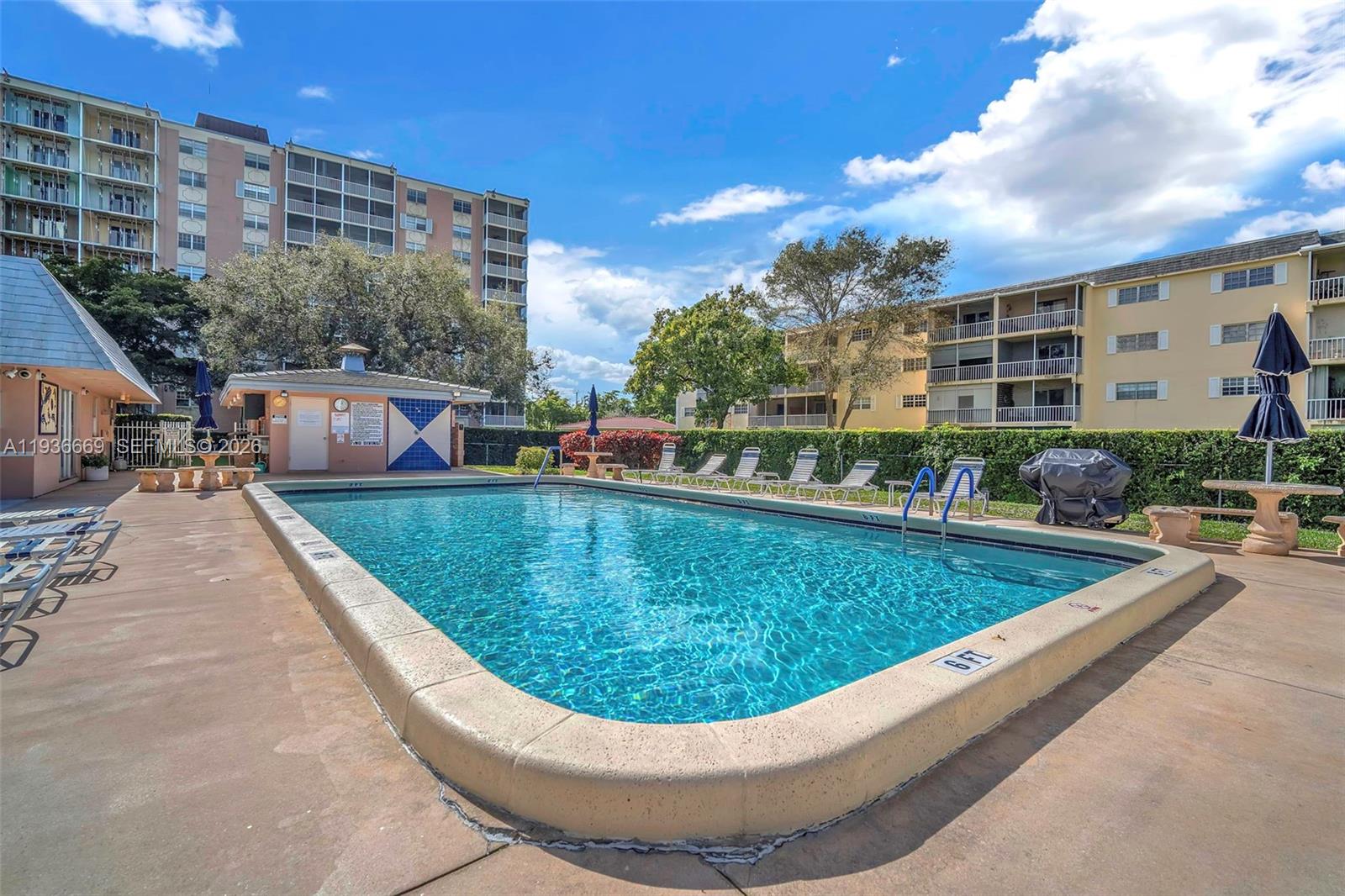 BRIARWOOD CLUB CONDO 1 - Residential