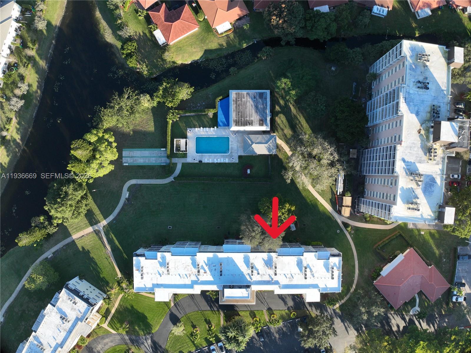 BRIARWOOD CLUB CONDO 1 - Residential