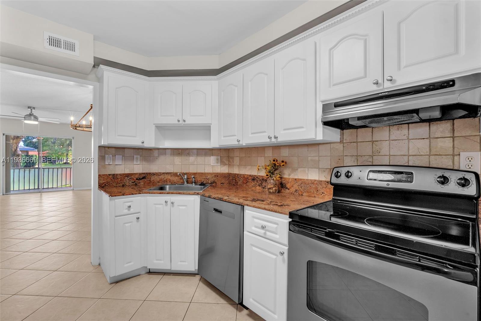 BRIARWOOD CLUB CONDO 1 - Residential