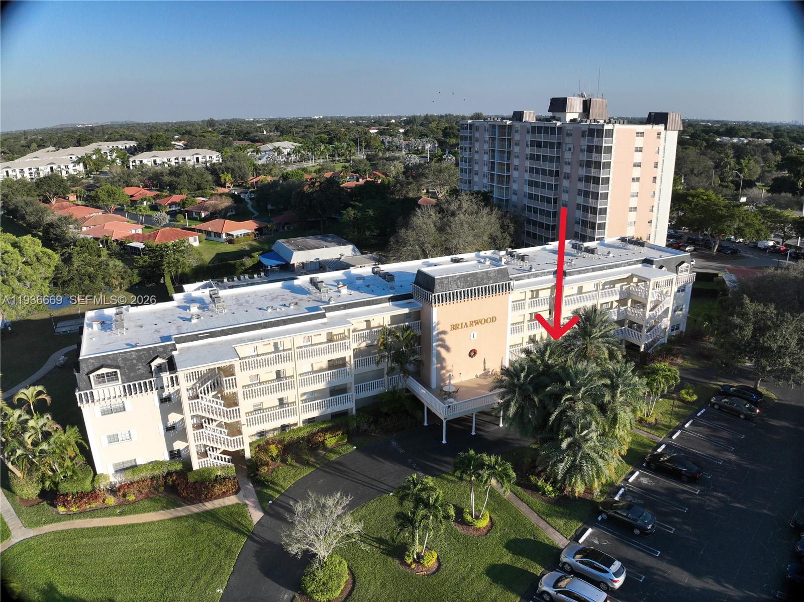 BRIARWOOD CLUB CONDO 1 - Residential