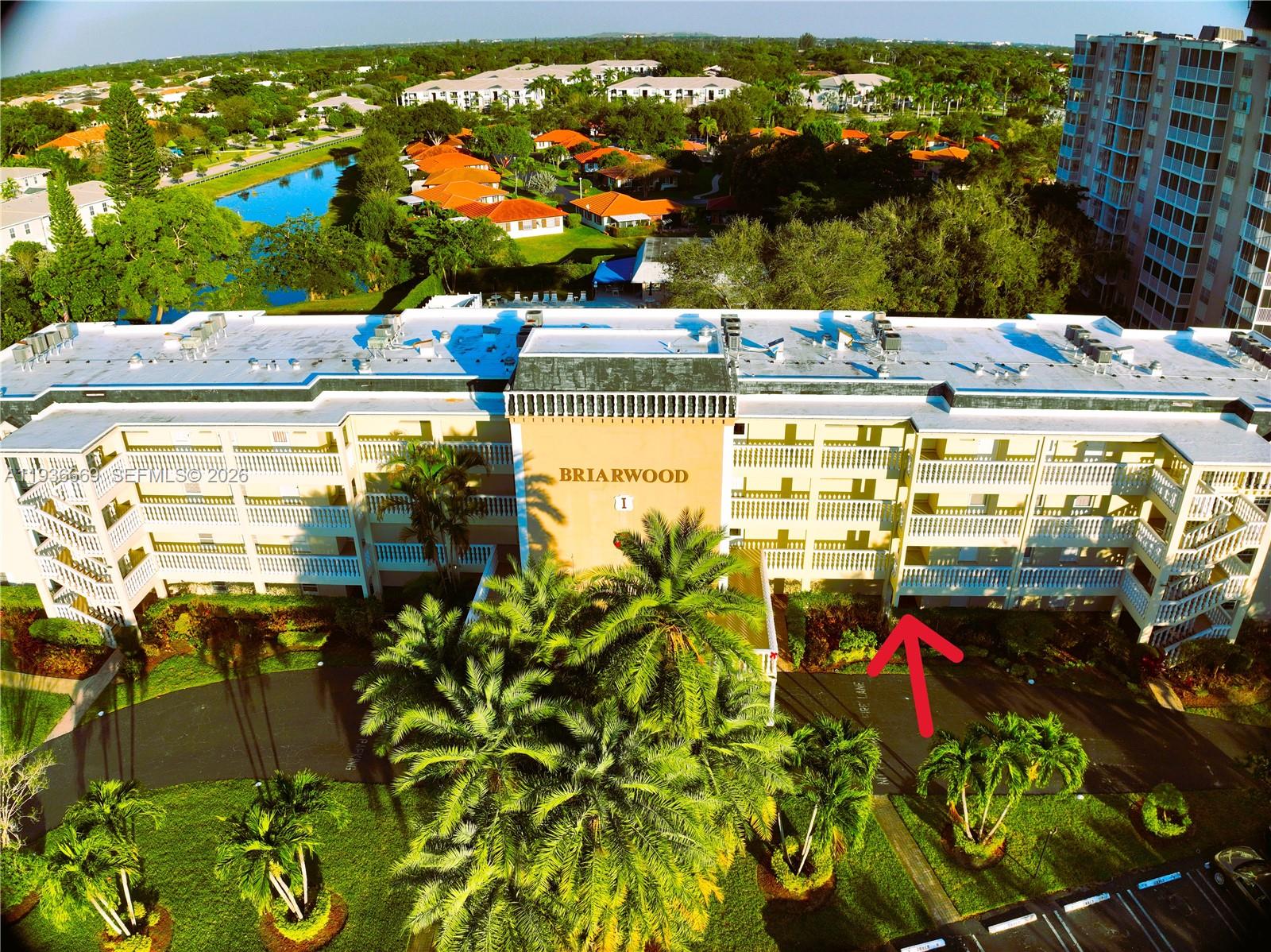 BRIARWOOD CLUB CONDO 1 - Residential