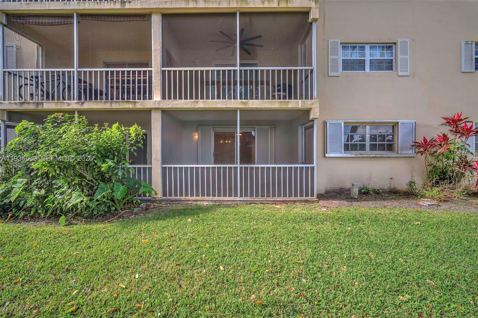 BRIARWOOD CLUB CONDO 1 - Residential