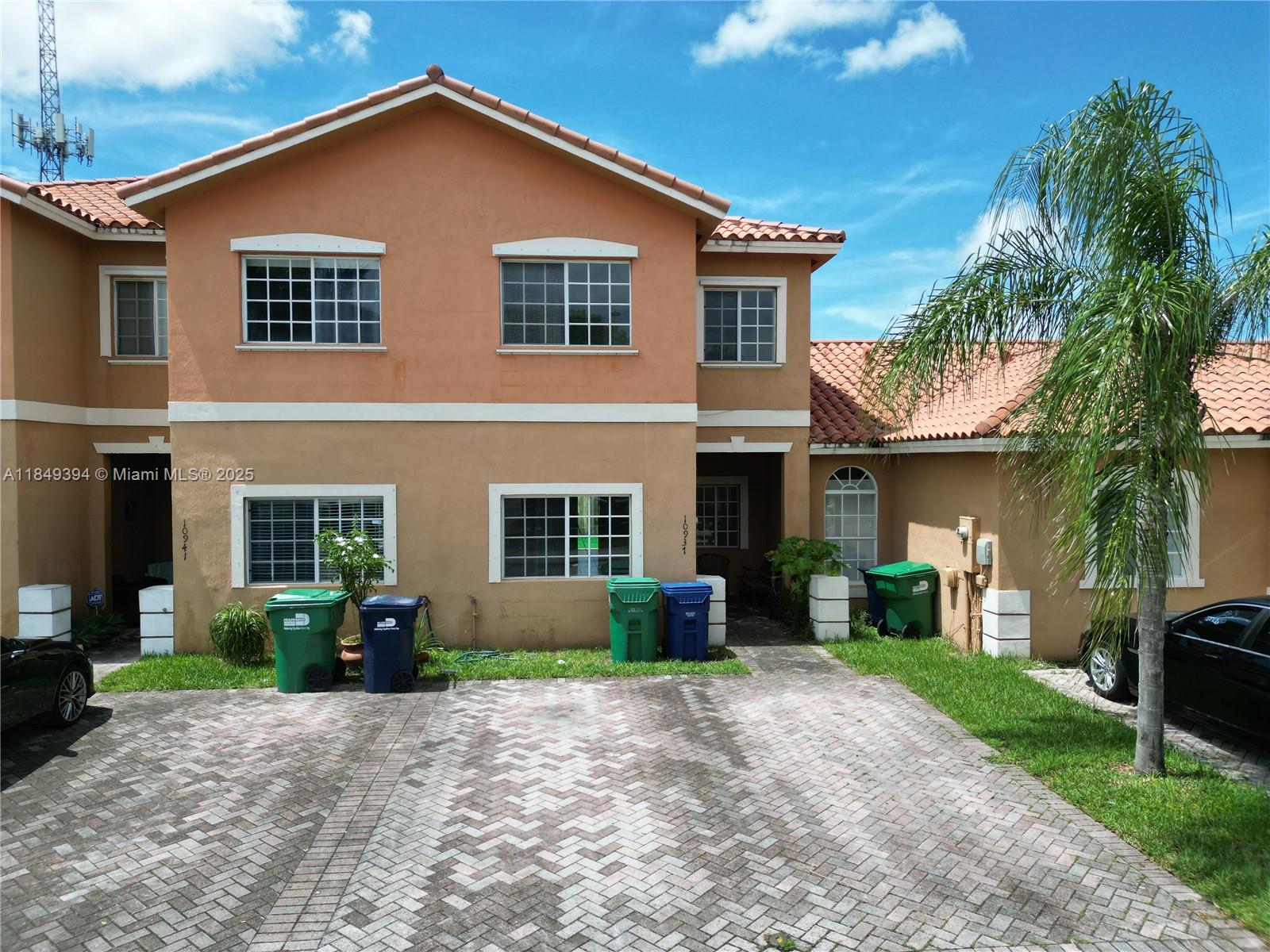 3-bedroom, 2.5-bathroom townhouse between Perrine and Palmetto Estates is your private no issue next home. Welcoming interior featuring a spacious living area with plenty of natural light, an open kitchen, comfortable dining space. Standard Master bedroom w walk-in closet. Outside, you'll find maintenance free turf backyard perfect for outdoor activities and relaxation regardless of what Miami weather throws at you. Conveniently just off 117 and 184 and 2 minutes from the Turnpike; this neighborhood is near schools, shopping centers, and parks. Excellent combination of comfort and accessibility. Eureka Palm Garden is a secure gated community, and residents will have access to a well-maintained kids playground, basketball court and a community pool surrounded by an outdoor rec area.