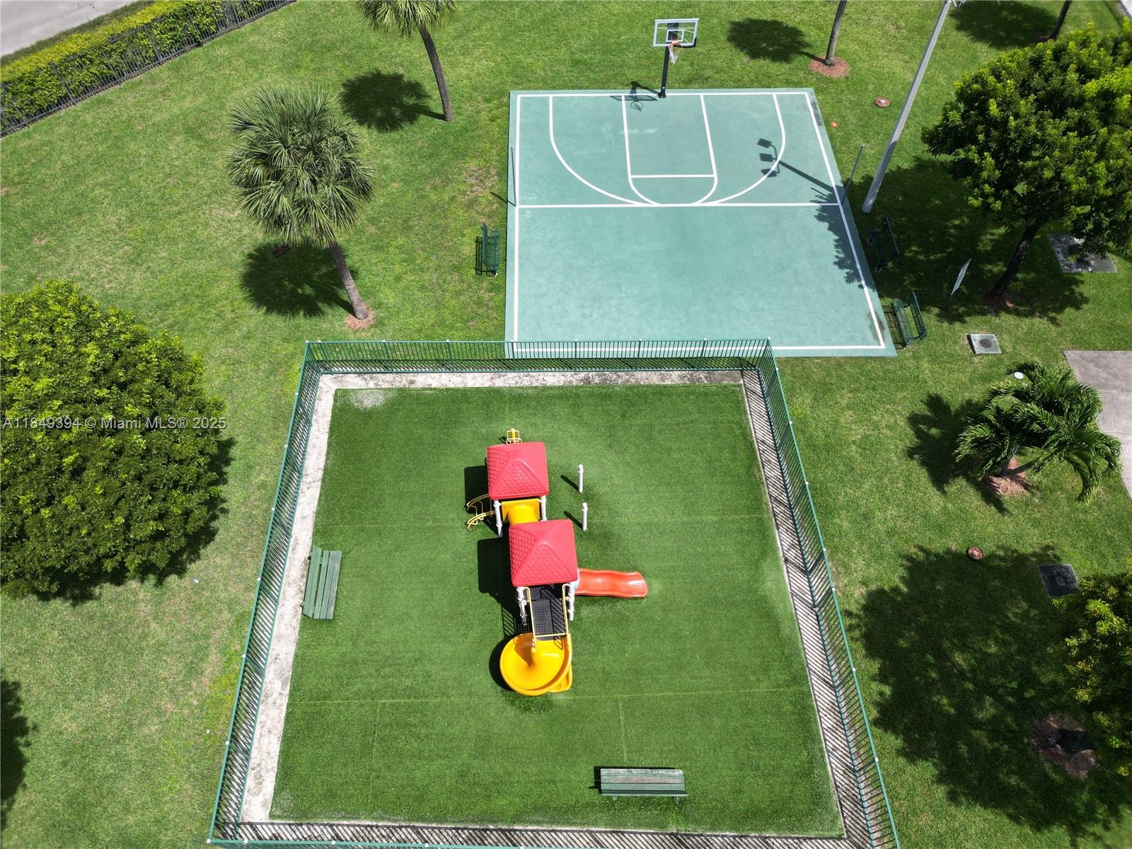 EUREKA PALM GARDEN - Residential Lease