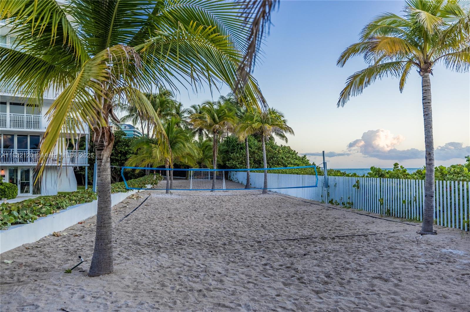SANDS OF KEY BISCAYNE CON - Residential Lease