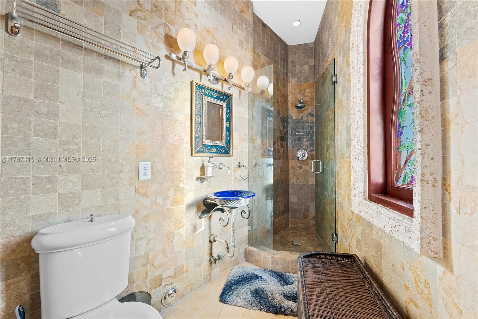 SUNRISE KEY - Residential