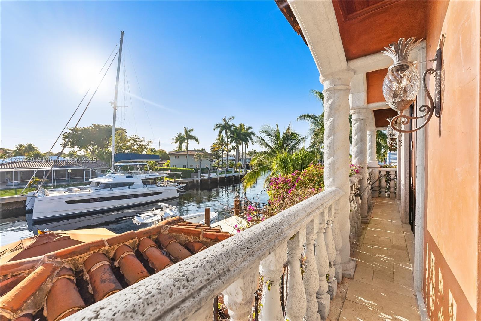 SUNRISE KEY - Residential