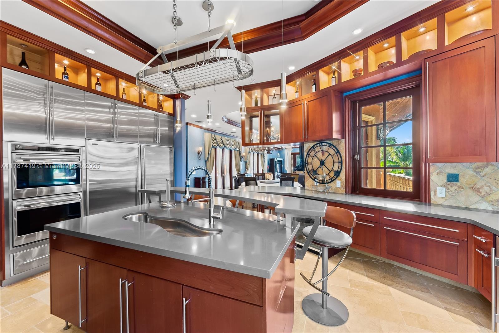 SUNRISE KEY - Residential