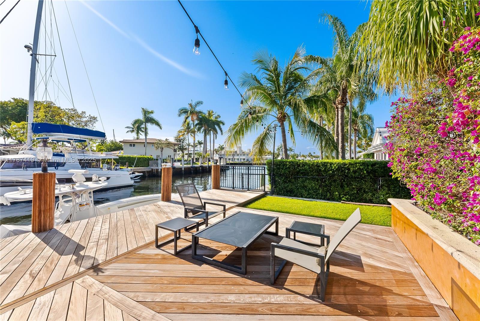 SUNRISE KEY - Residential