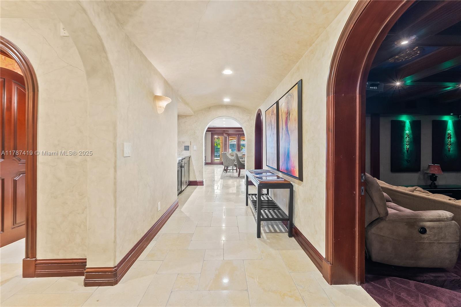 SUNRISE KEY - Residential