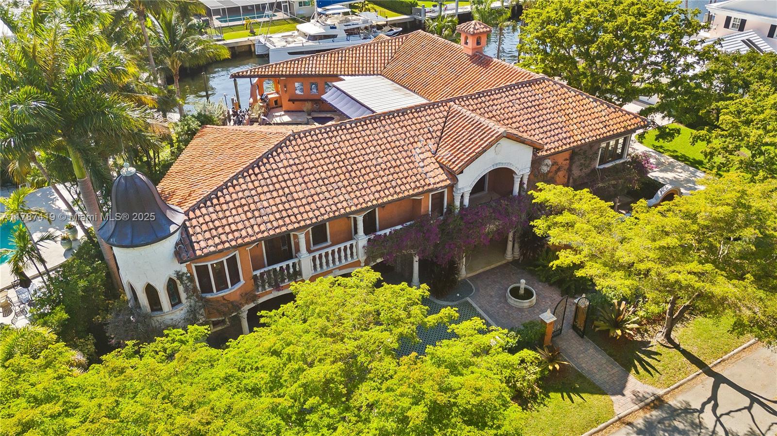 SUNRISE KEY - Residential