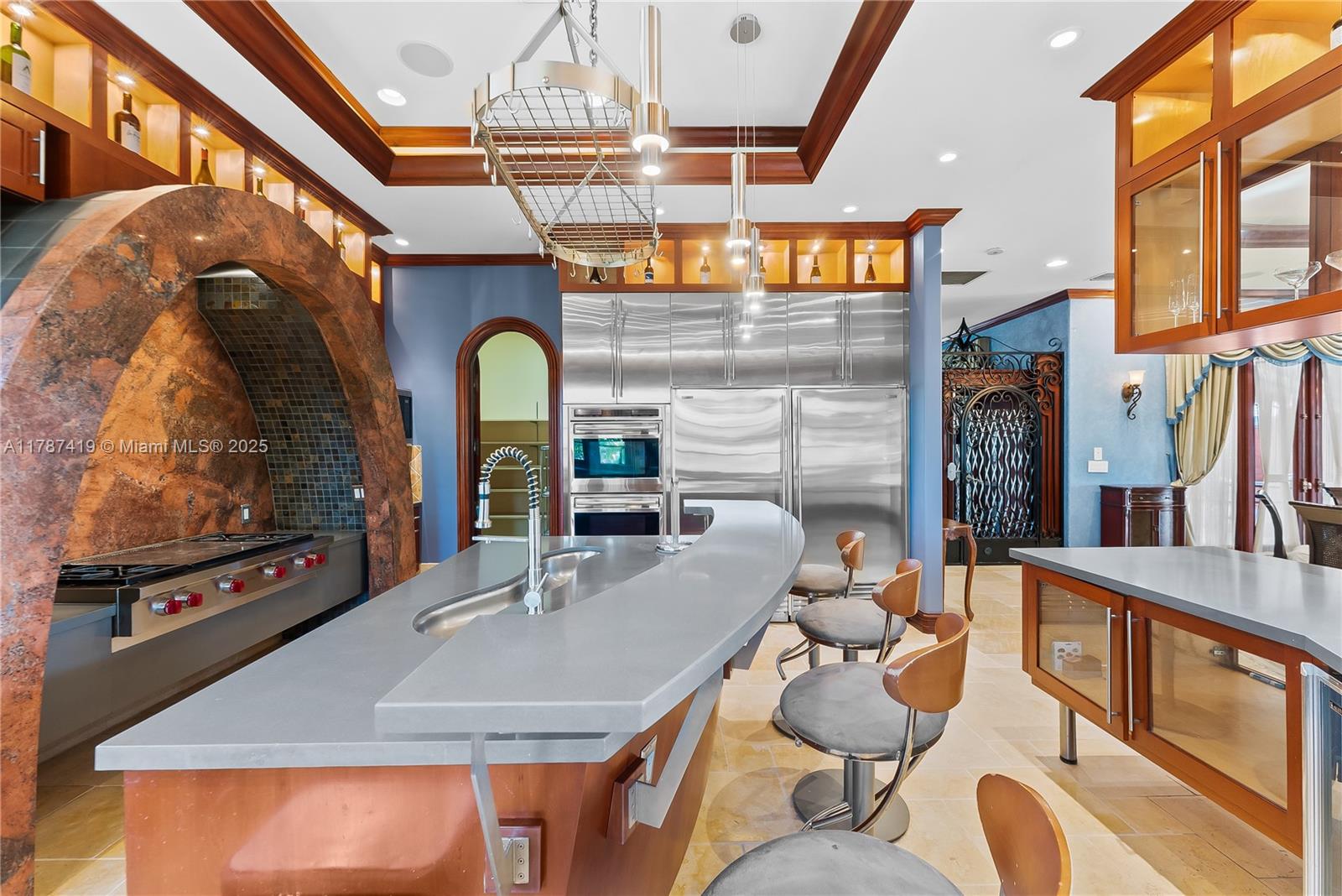SUNRISE KEY - Residential