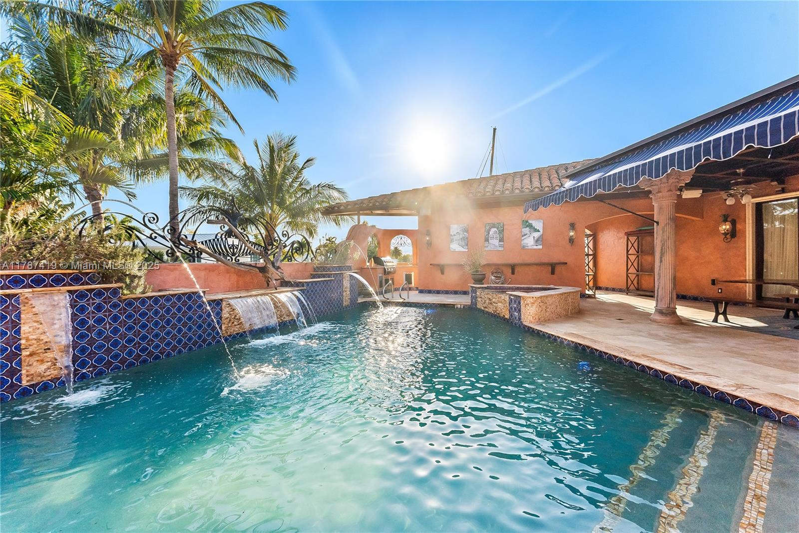 SUNRISE KEY - Residential
