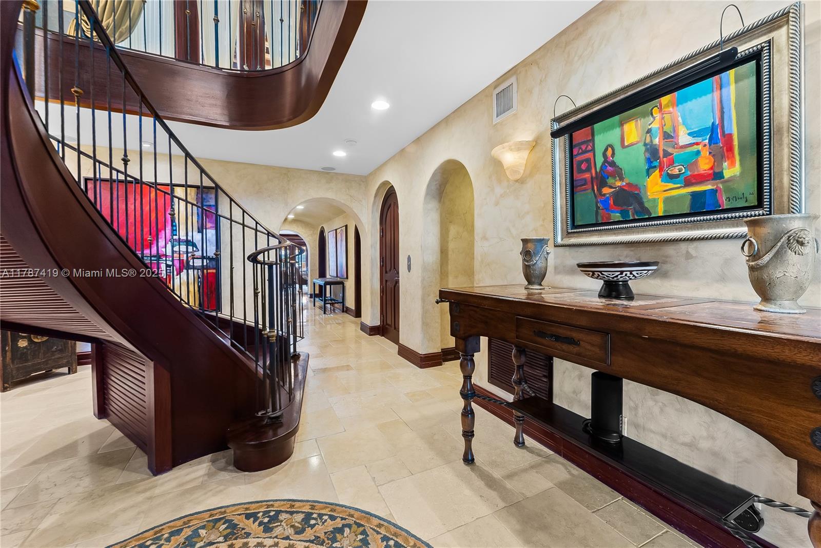SUNRISE KEY - Residential