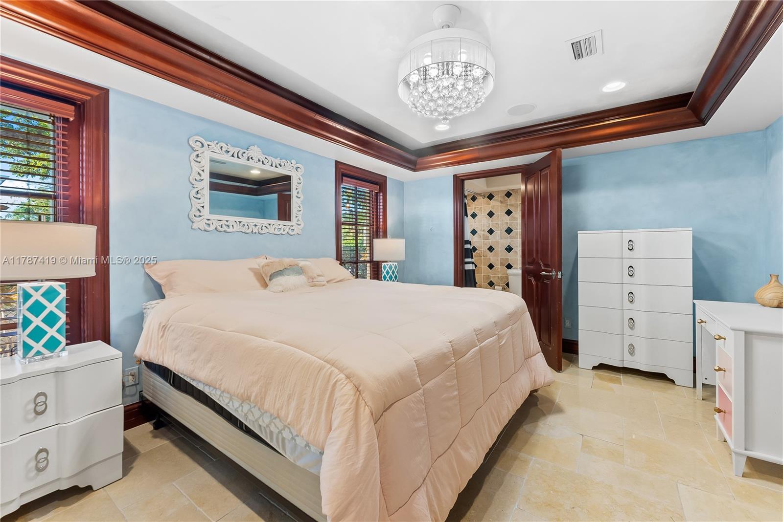 SUNRISE KEY - Residential