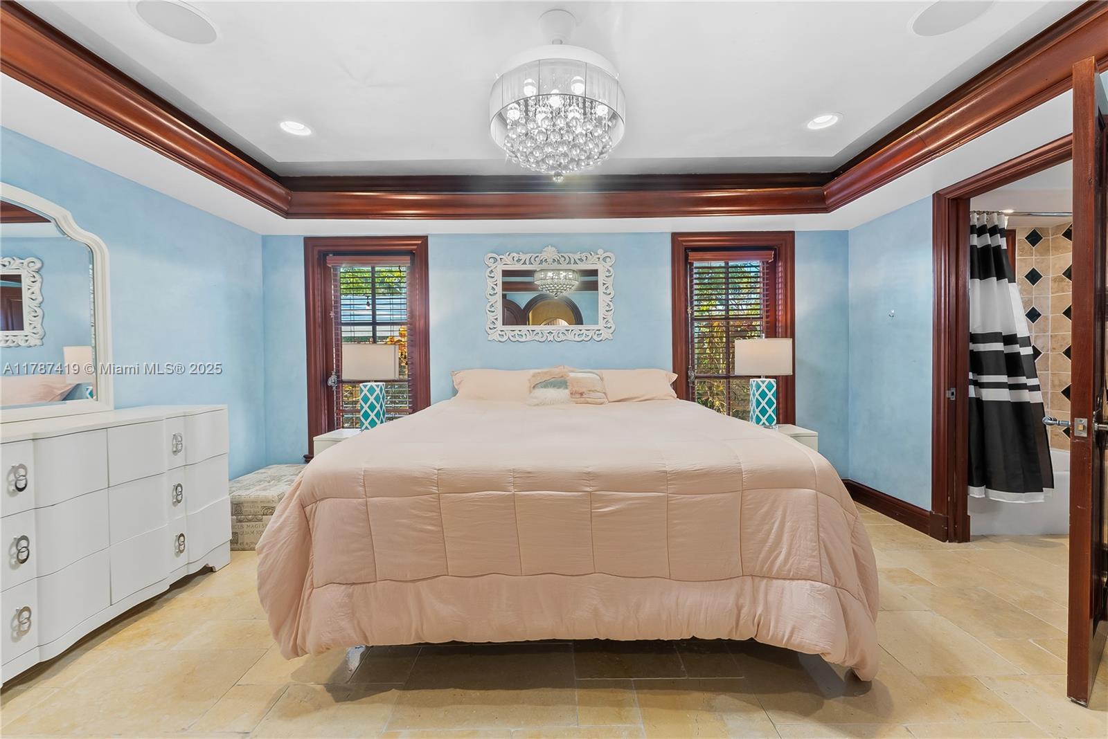 SUNRISE KEY - Residential