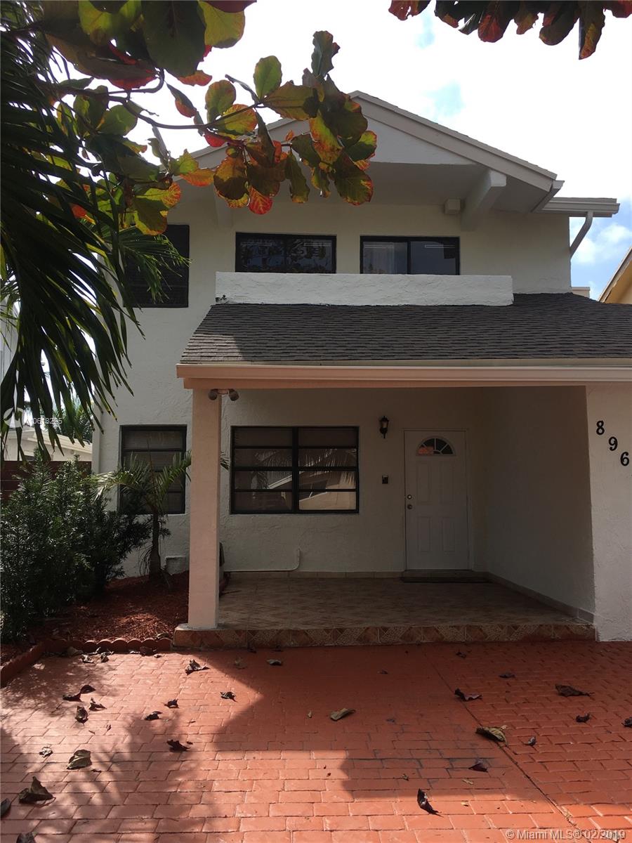 Photo 1 of 8964 Grand Canal Dr, Miami, Florida, $2,900, Web #: 10613295