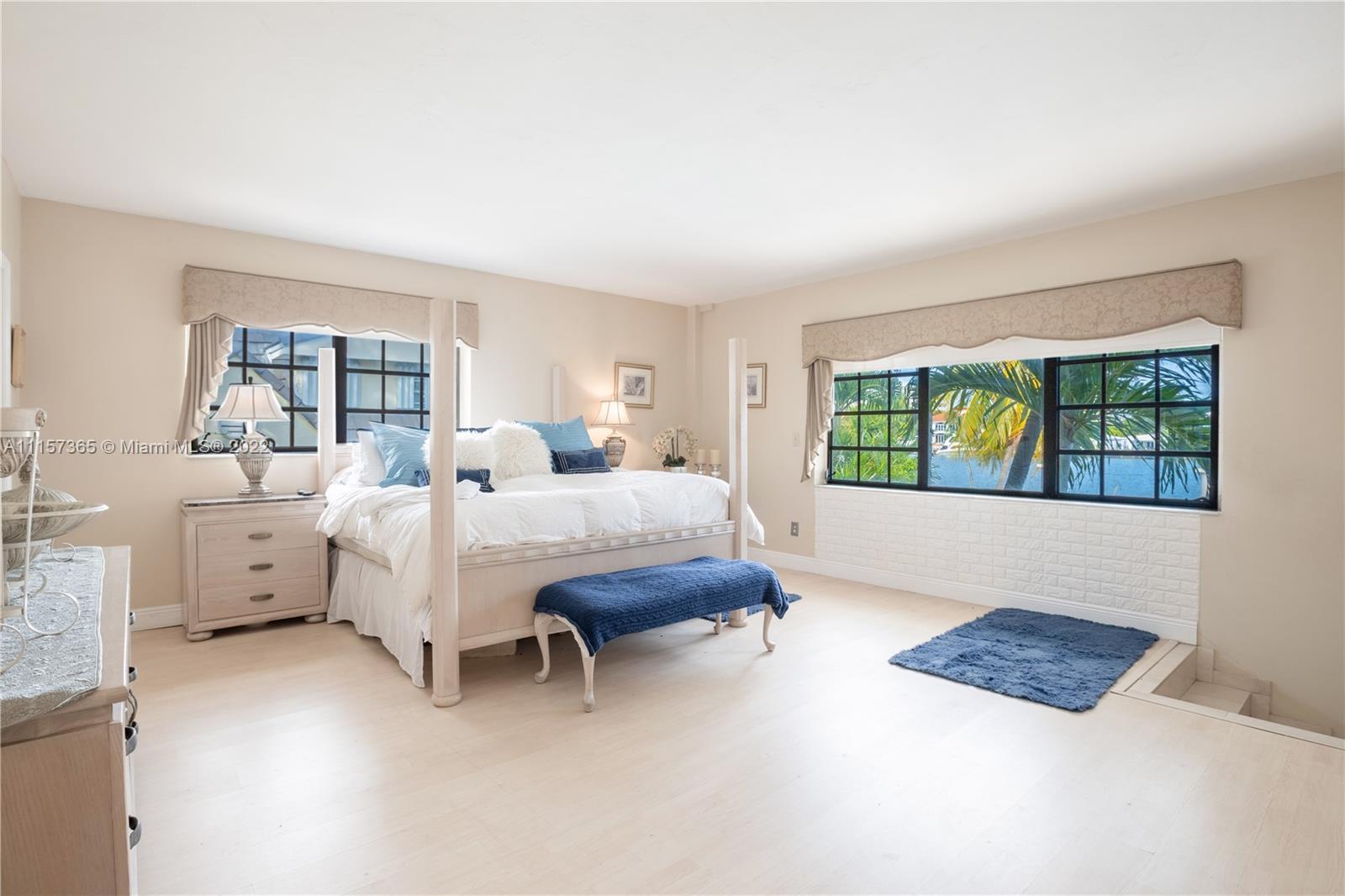 NORTH BAY ISLAND - Residential