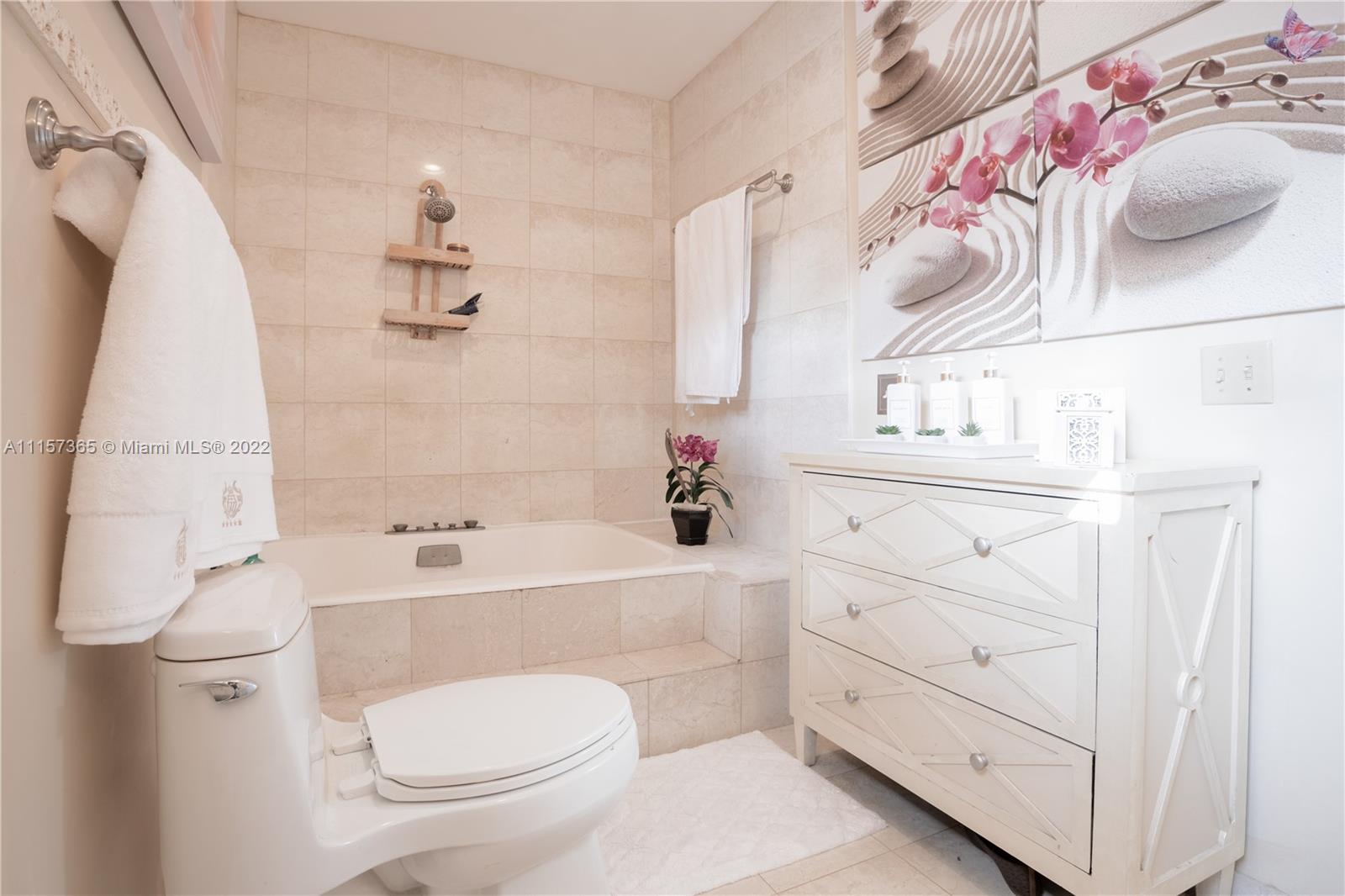 NORTH BAY ISLAND - Residential