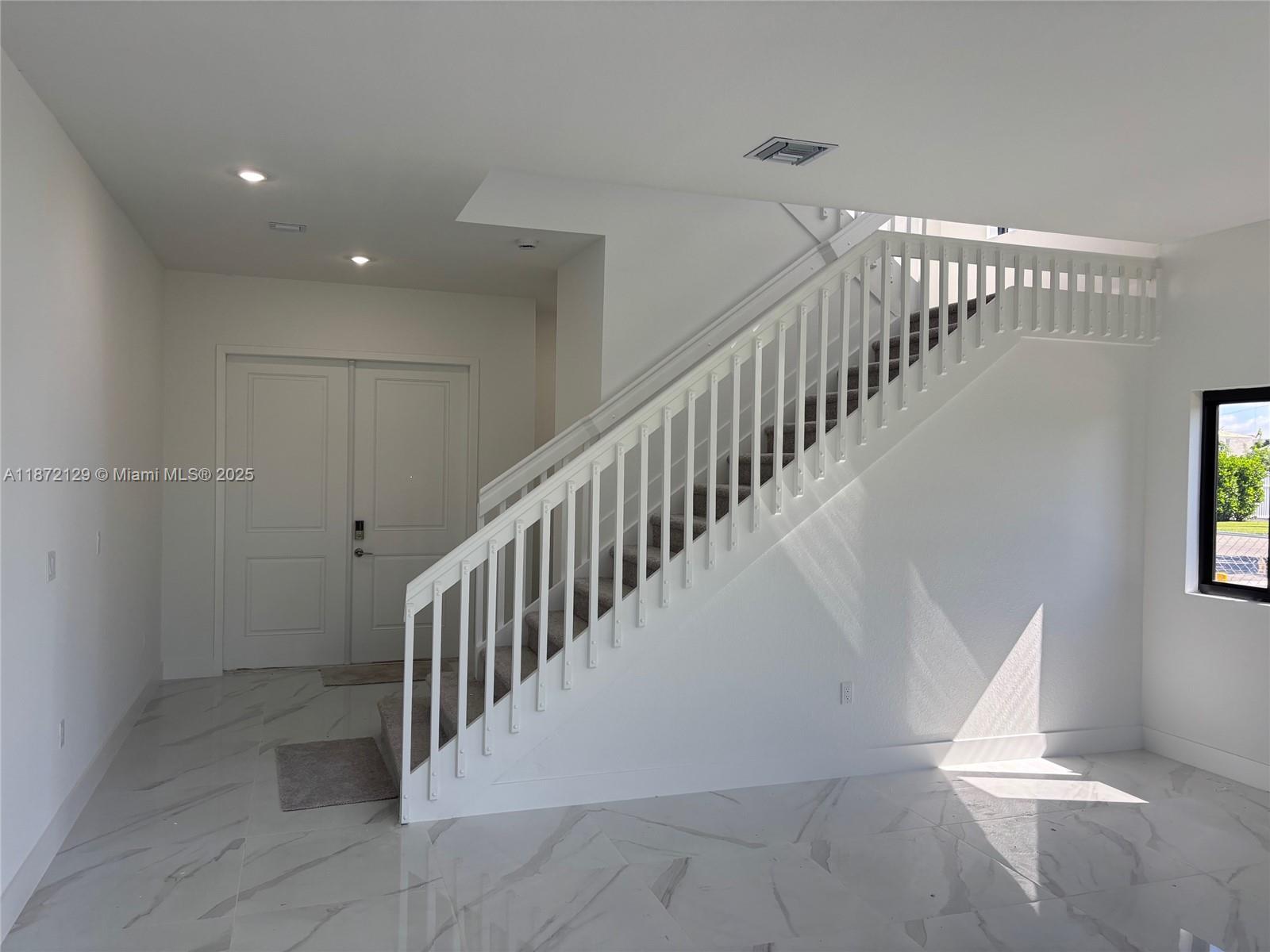 HIGHLAND ESTATES - Residential