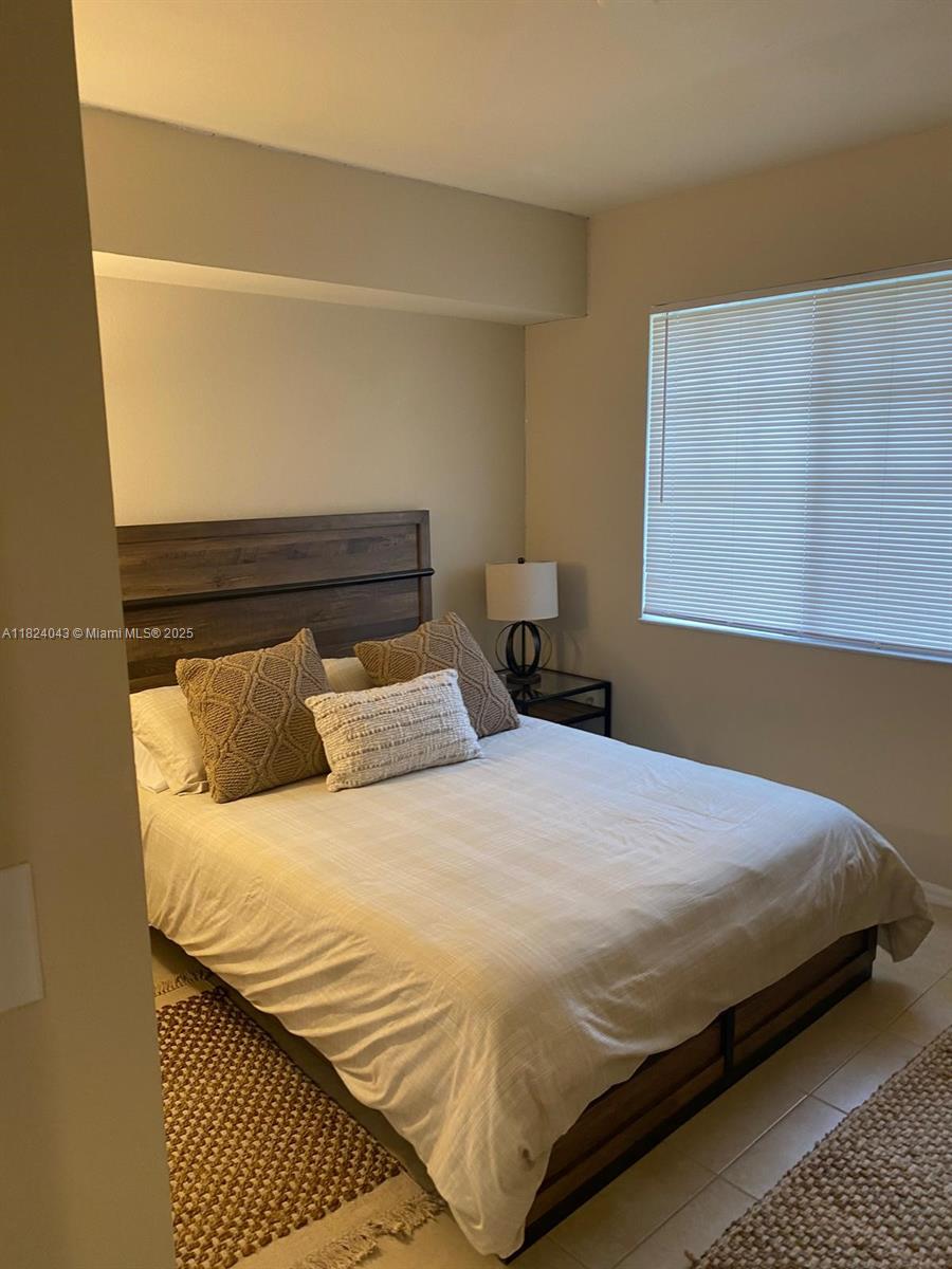 , West Palm Beach, FL, 33411/$340,000 4 3699450802