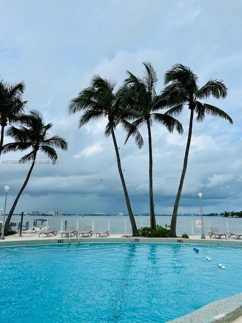 KENNEDY HOUSE CONDO - Residential