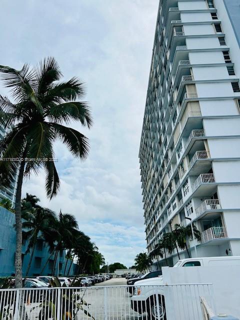 KENNEDY HOUSE CONDO - Residential