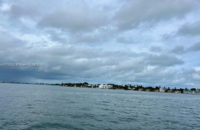 KENNEDY HOUSE CONDO - Residential