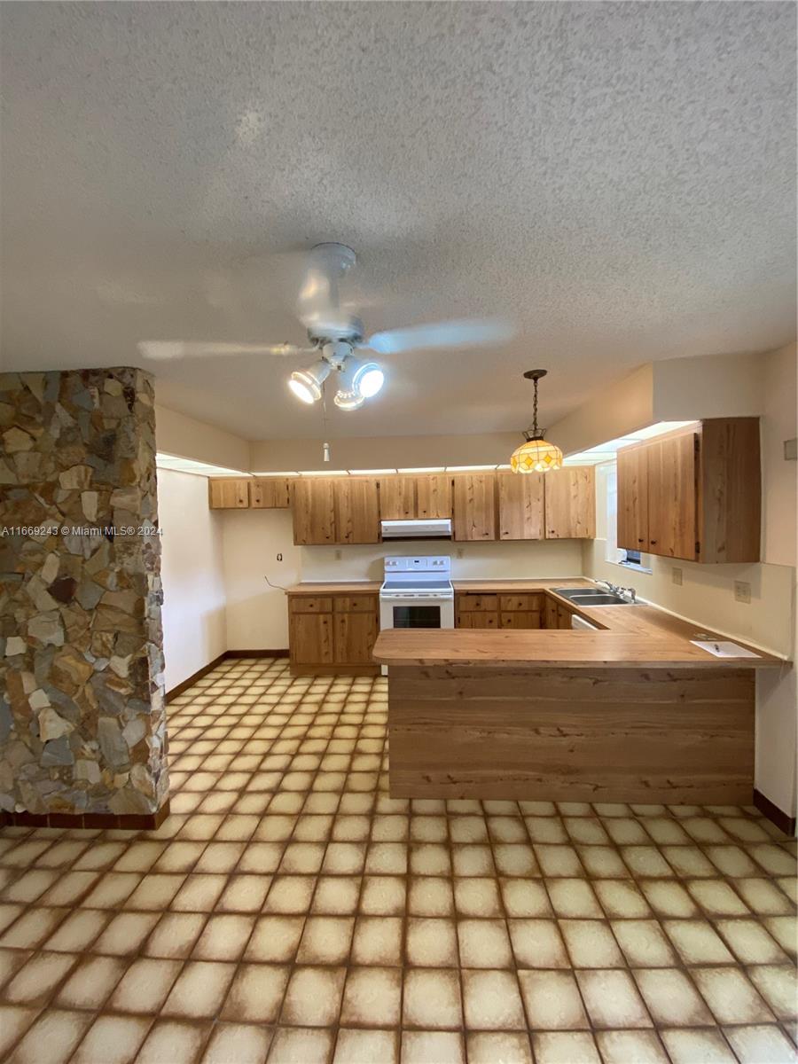 8203 SW 23rd Ct 21B