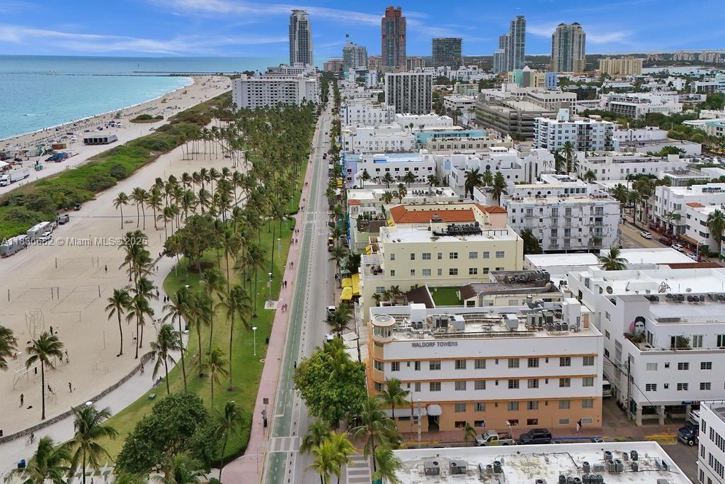 834 Ocean Dr 306