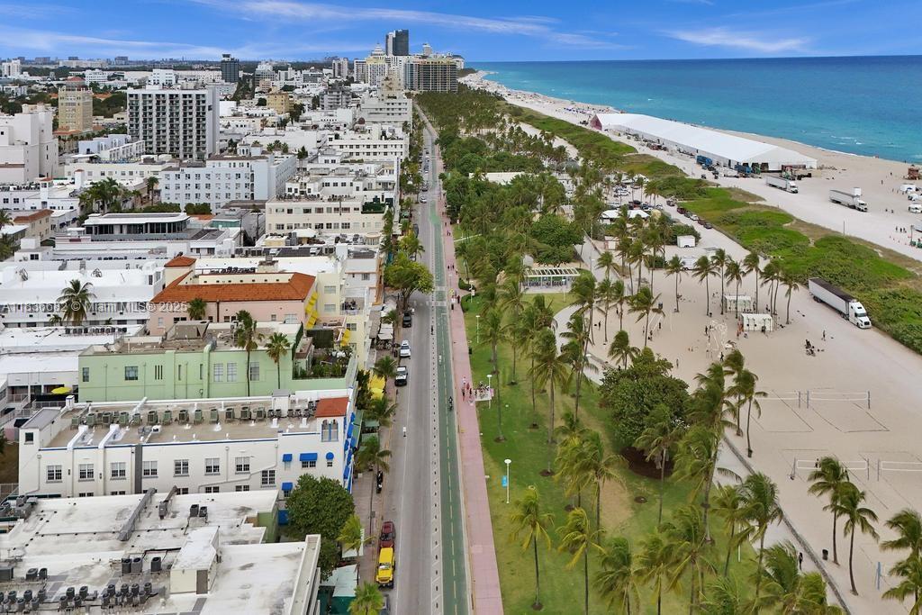 834 Ocean Dr 306