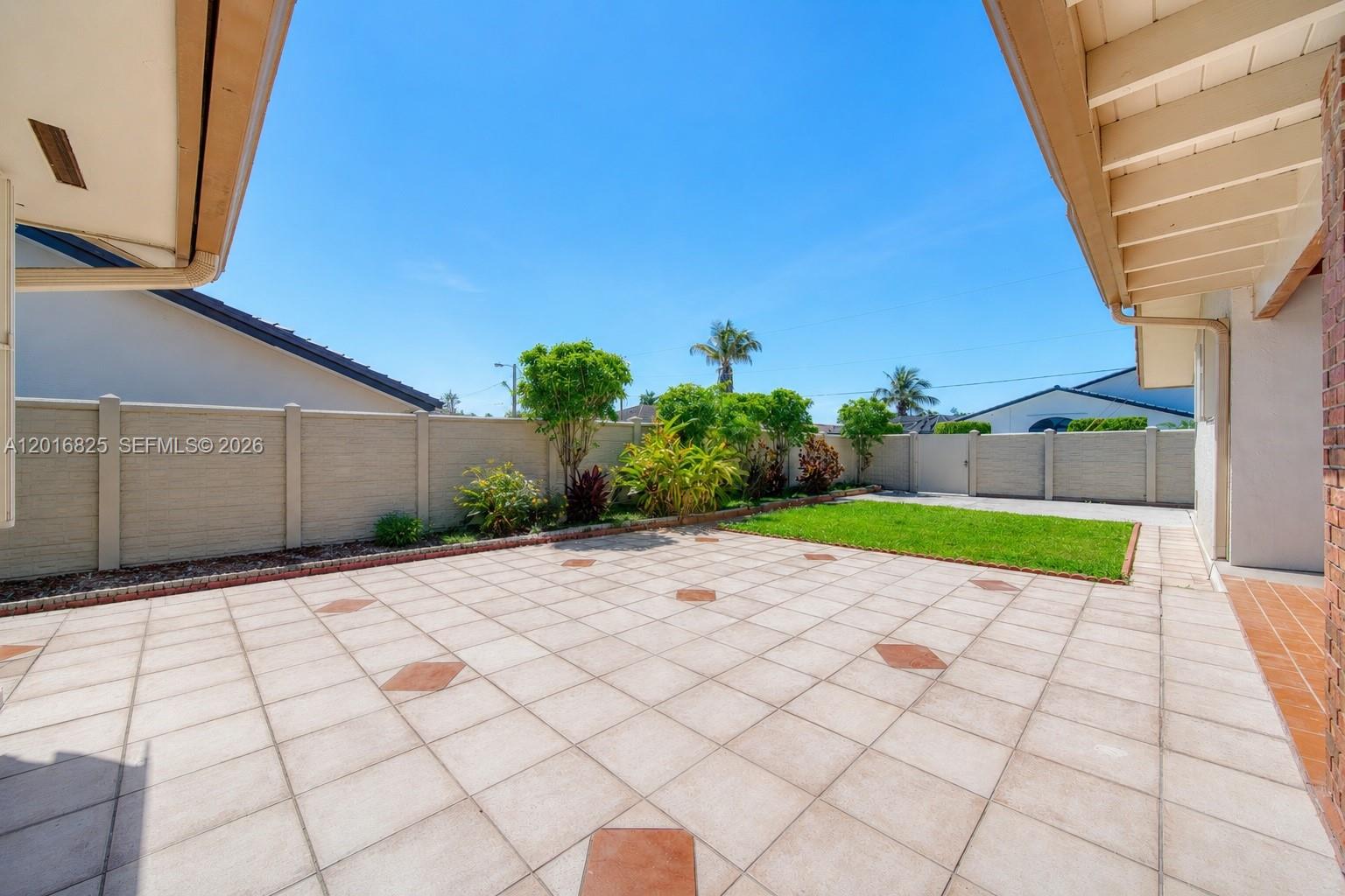 MARMOLADA GARDENS - Residential Lease