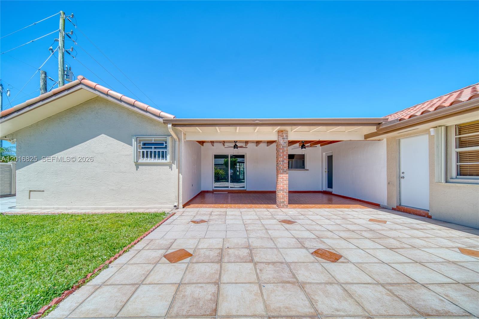 MARMOLADA GARDENS - Residential Lease