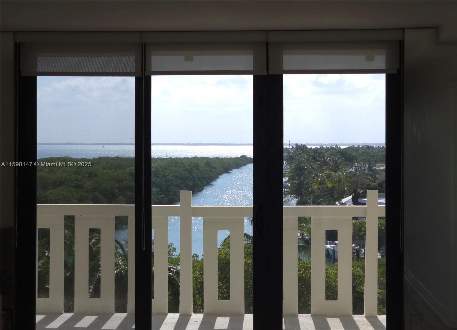 Property for Sale at 1121 Crandon Blvd D604, Key Biscayne, Miami-Dade County, Florida - Bedrooms: 2 
Bathrooms: 2  - $1,245,000