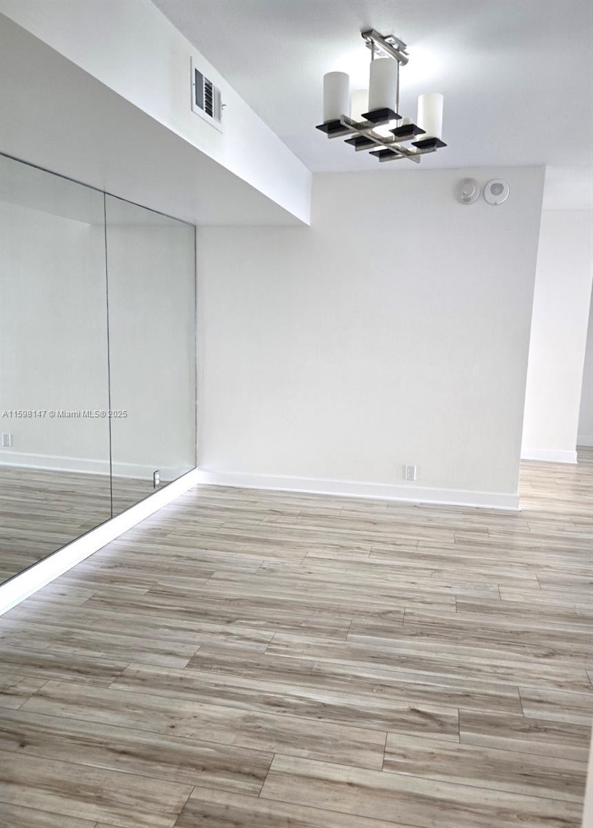 TOWERS OF KEY BISCAYNE CO - Residential