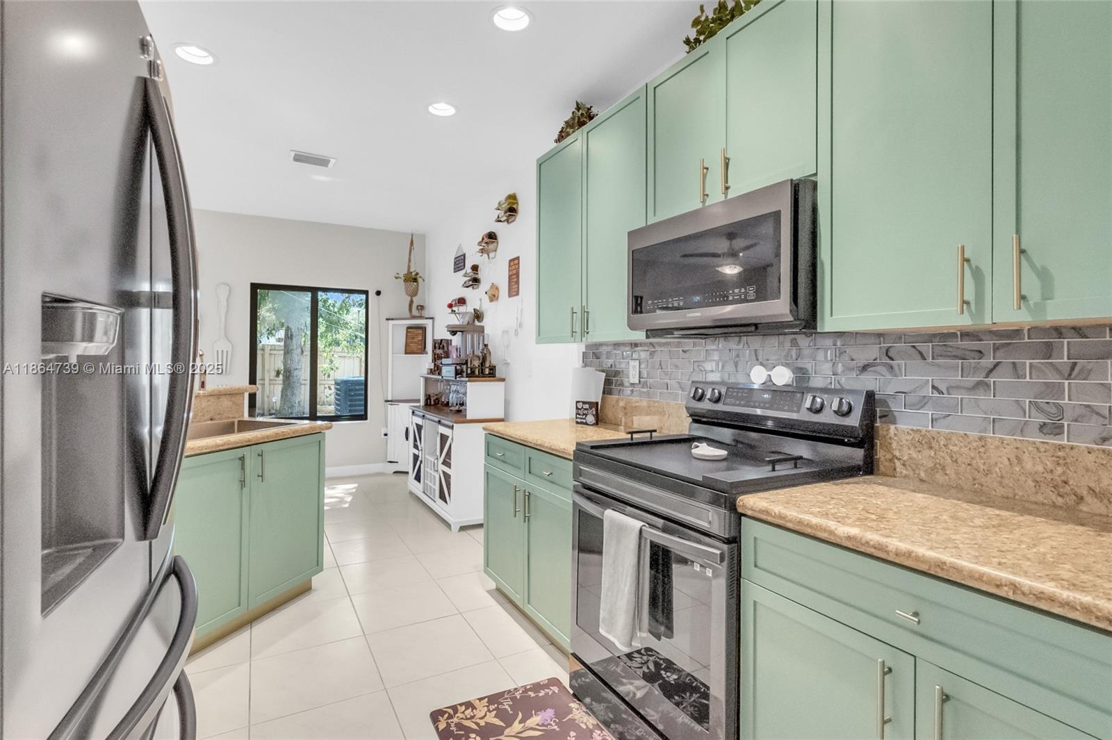 SHORES AT KEYS GATE - Residential