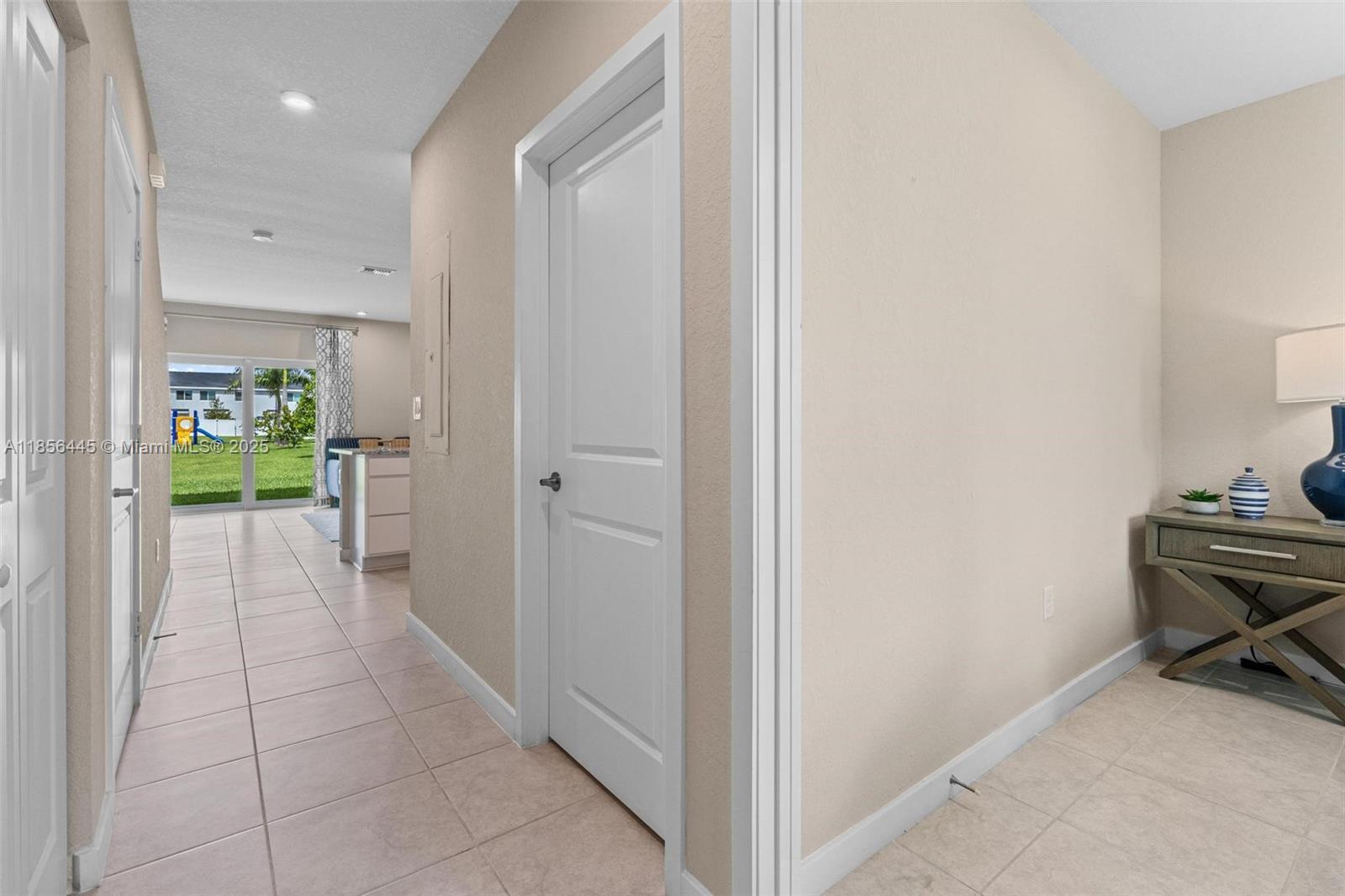 432 NW 10th Ct