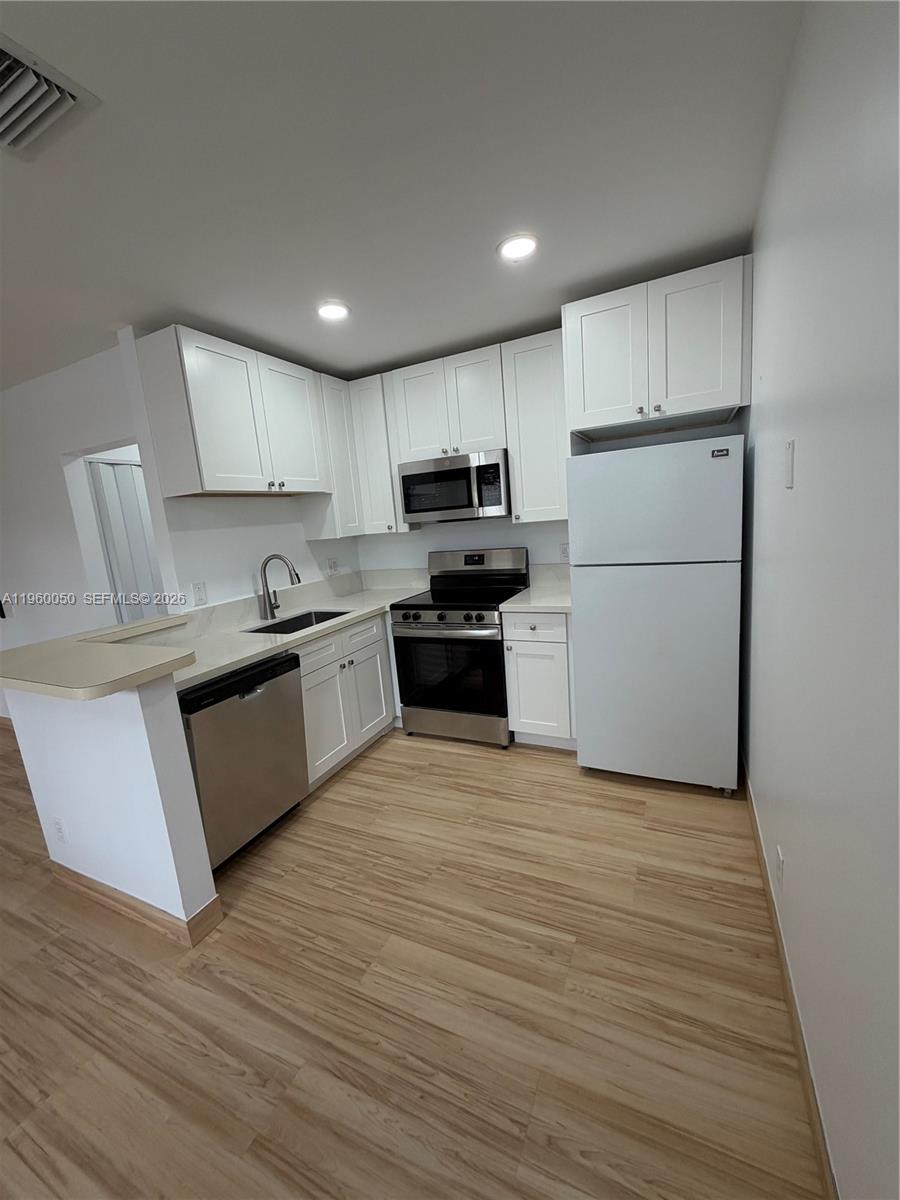 2846 Coral Springs Dr 2846