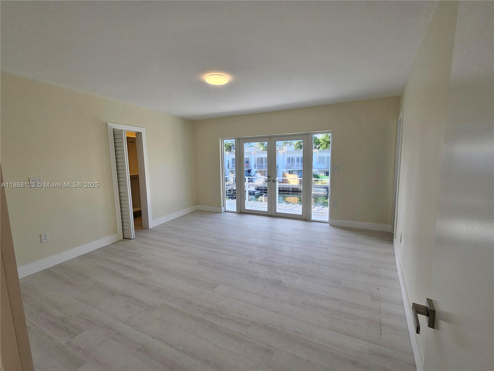 PARK VIEW ISLAND - Residential Lease