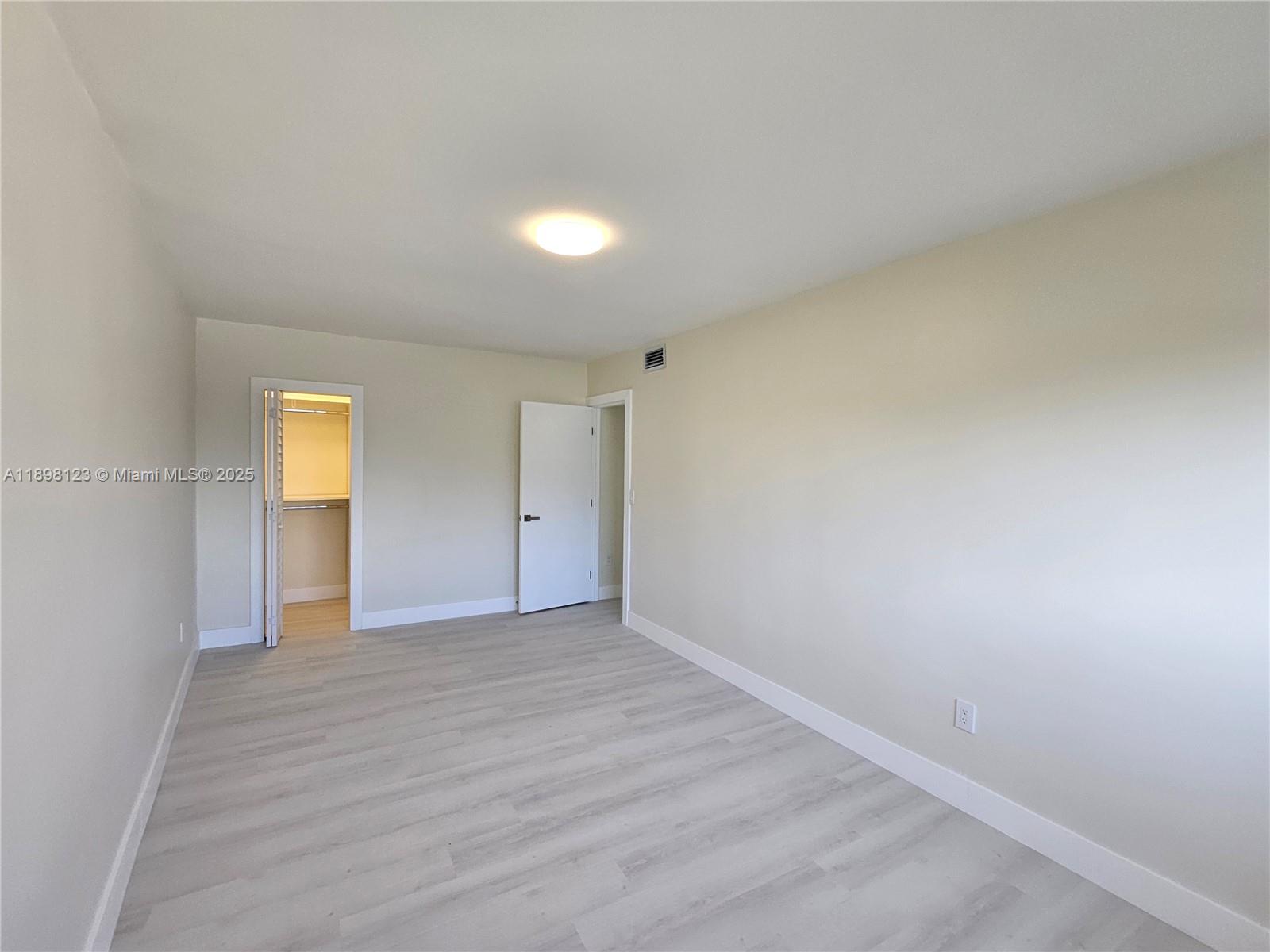 PARK VIEW ISLAND - Residential Lease