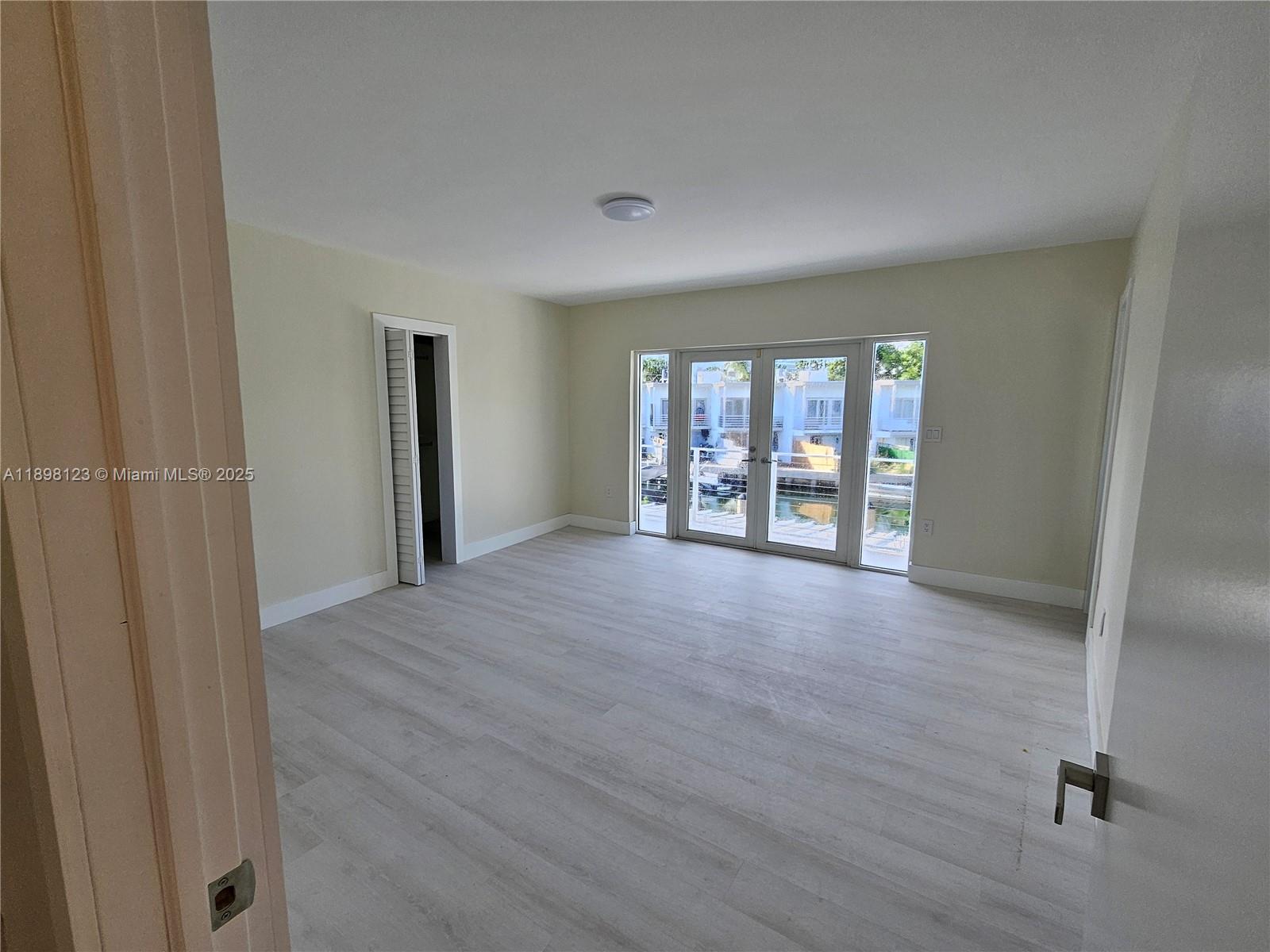 PARK VIEW ISLAND - Residential Lease