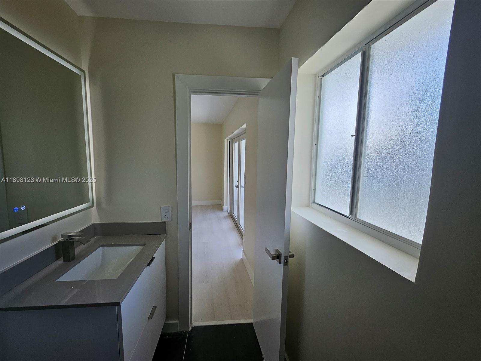 PARK VIEW ISLAND - Residential Lease