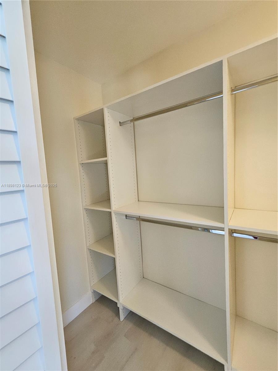 PARK VIEW ISLAND - Residential Lease